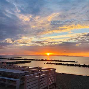 テラスからの夕日の眺め